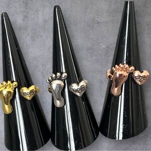 New mom foot ring adjustable size 
Choose from: silver, gold & cooper